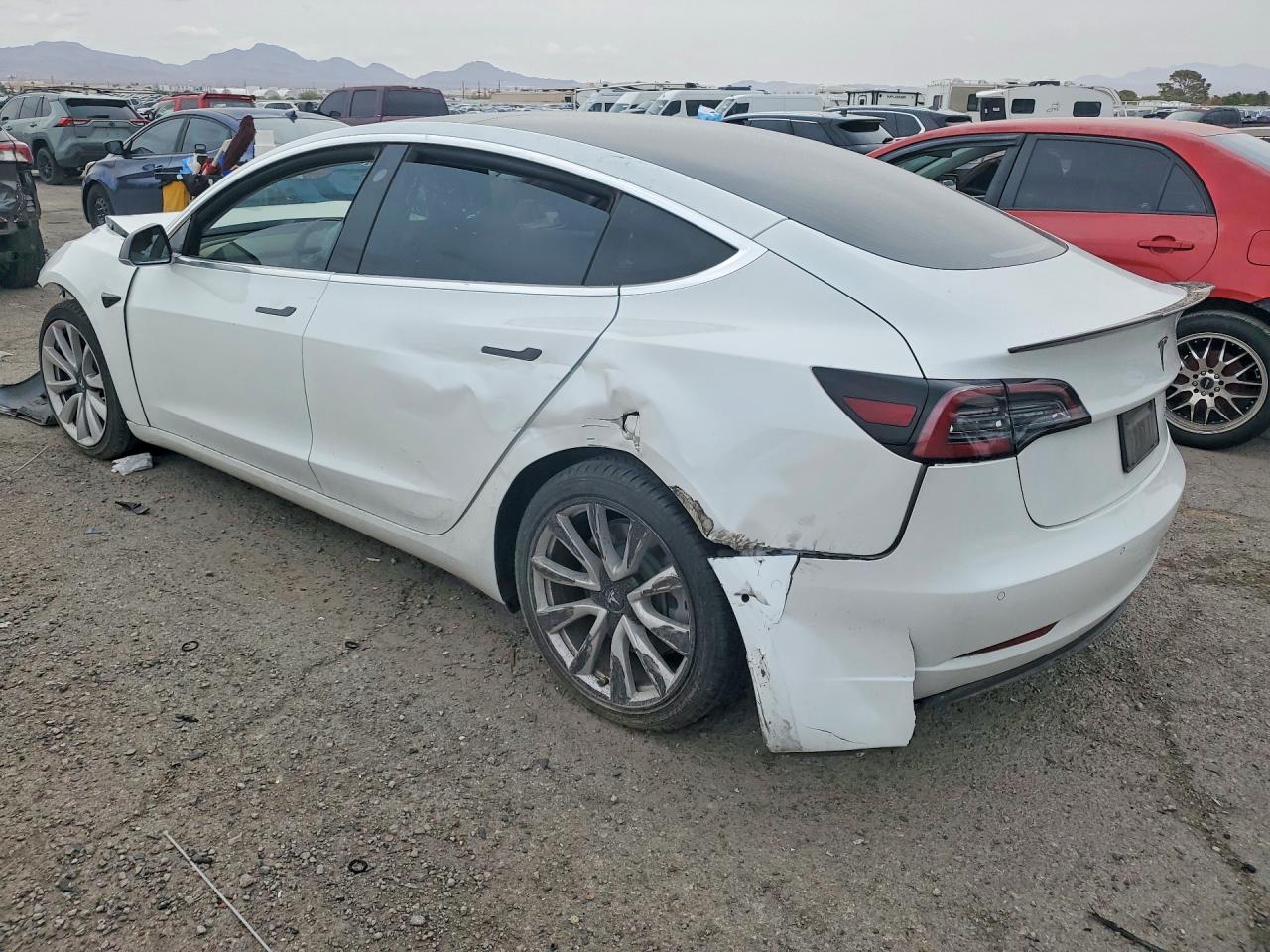 2020 TESLA MODEL 3 — снимка 2