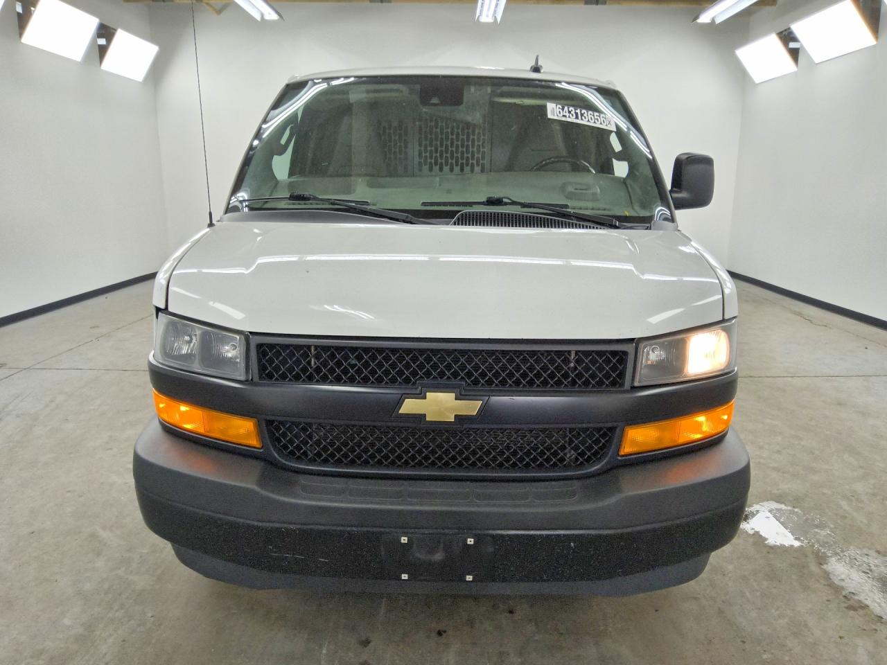 2021 CHEVROLET EXPRESS G2500 — снимка 5