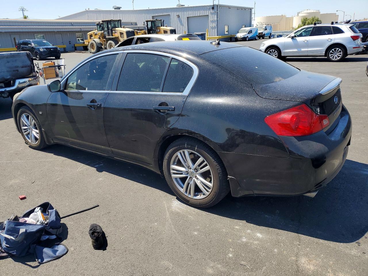 2015 INFINITI Q40 BASE — снимка 2