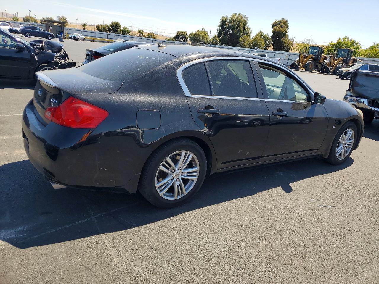 2015 INFINITI Q40 BASE — снимка 3