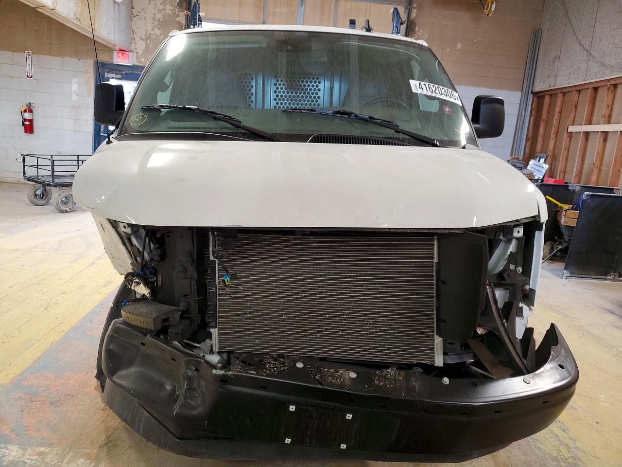 2024 CHEVROLET EXPRESS G2500 — снимка 5