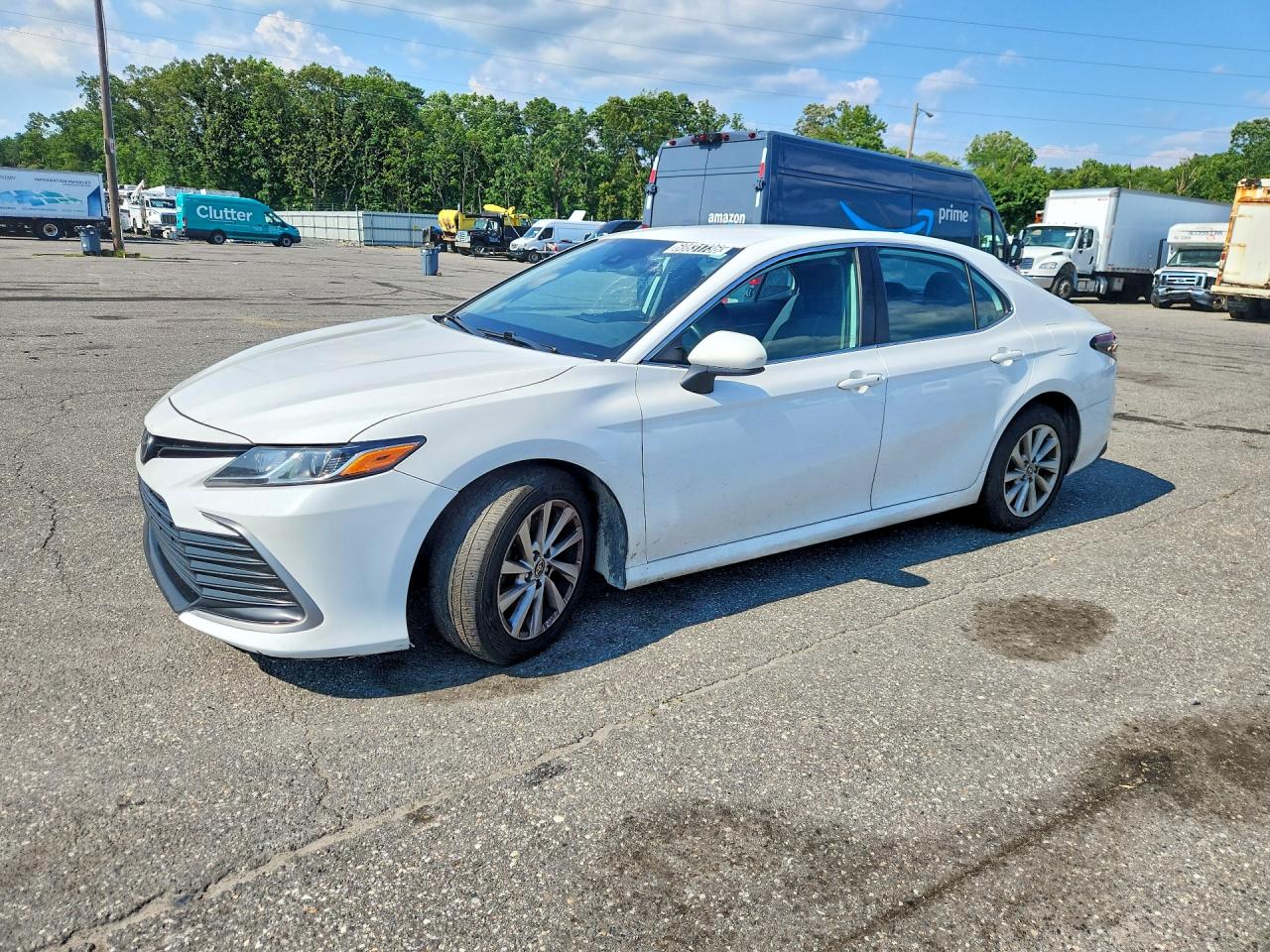 2022 TOYOTA CAMRY LE
