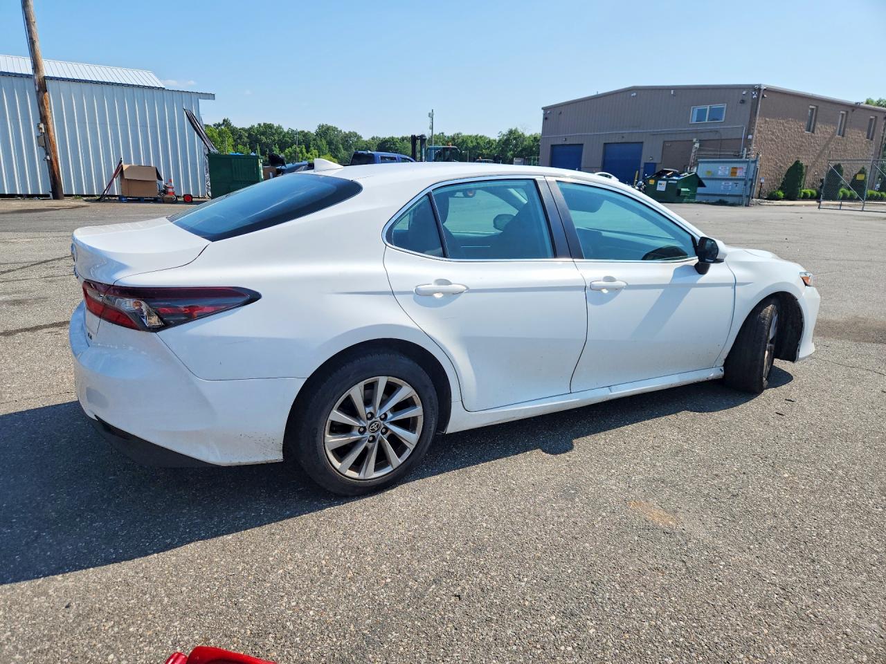 2022 TOYOTA CAMRY LE — снимка 3