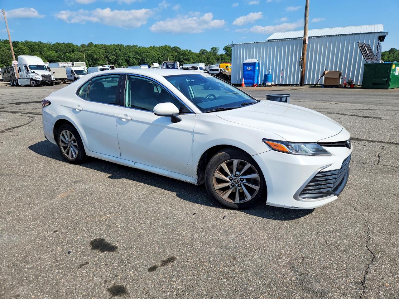 2022 TOYOTA CAMRY LE — снимка 4