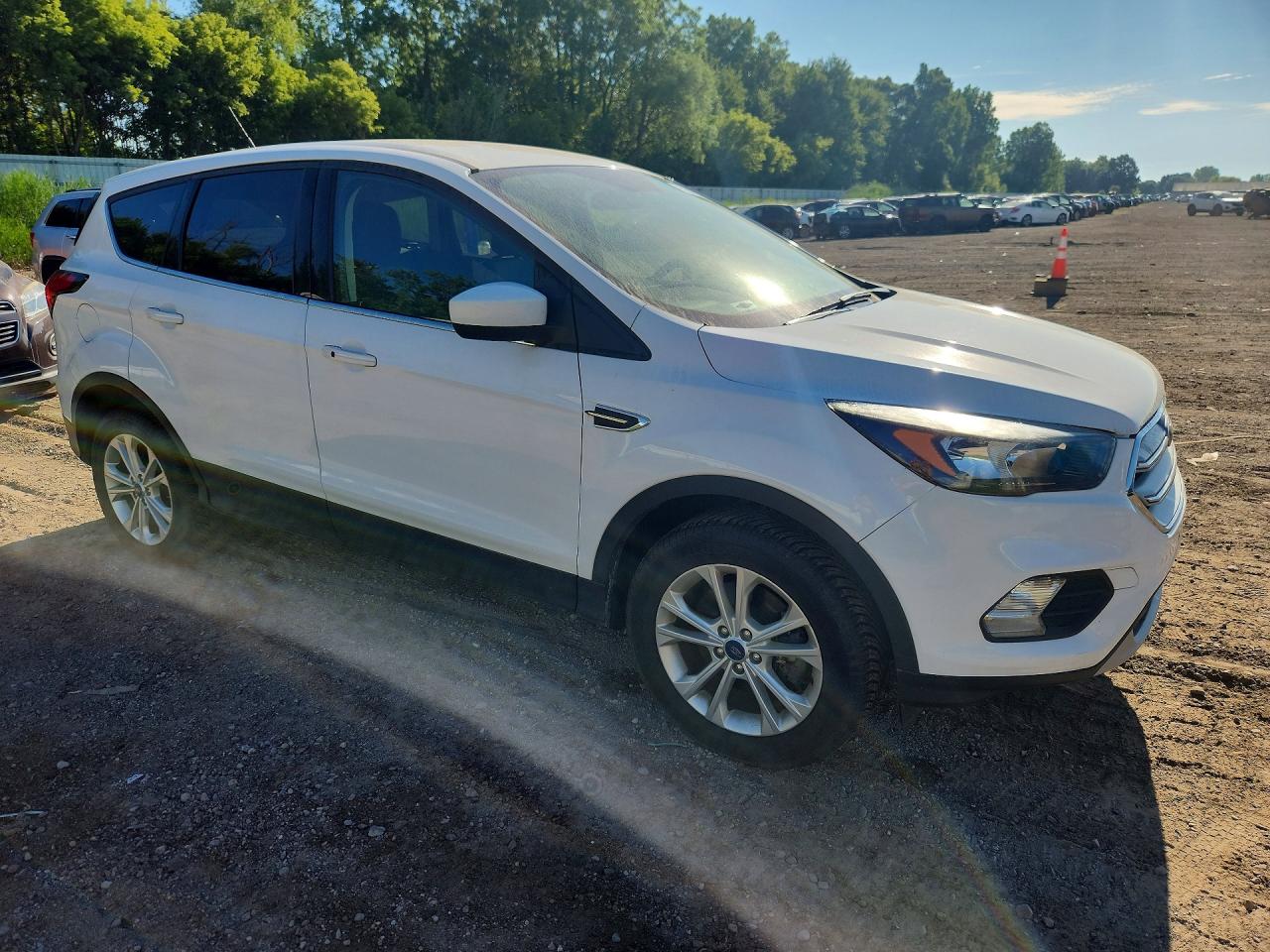 2019 FORD ESCAPE SE — снимка 4