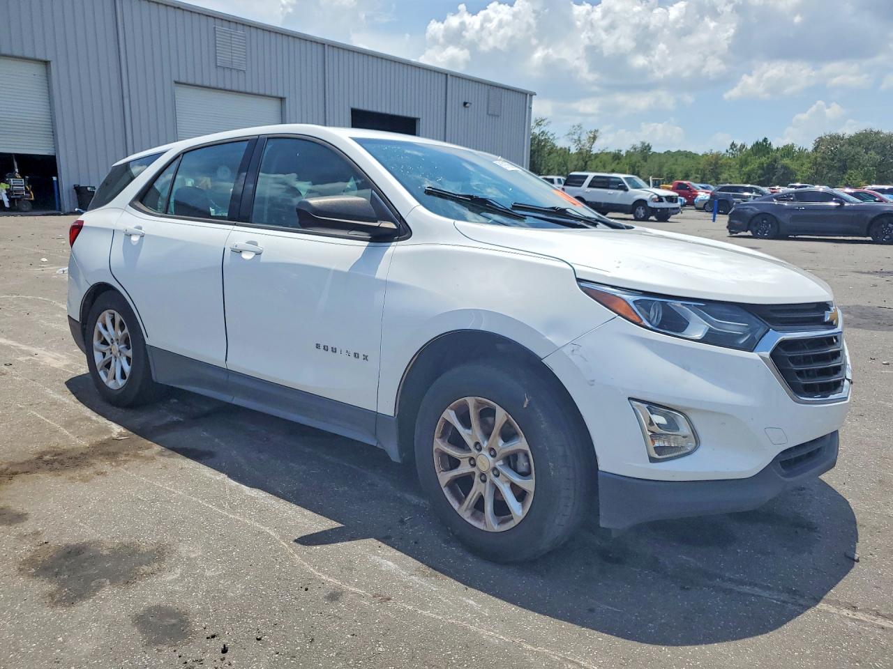 2019 CHEVROLET EQUINOX LS — снимка 4