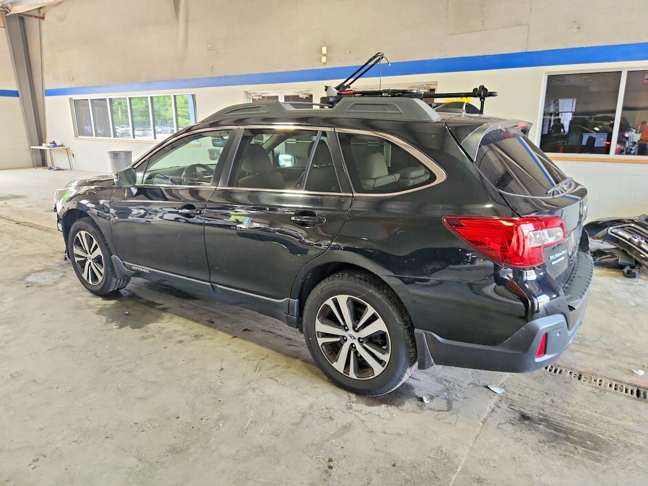 2018 SUBARU OUTBACK 2.5I LIMITED — снимка 2