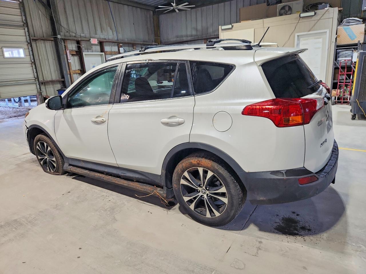 2015 TOYOTA RAV4 LIMITED — снимка 2