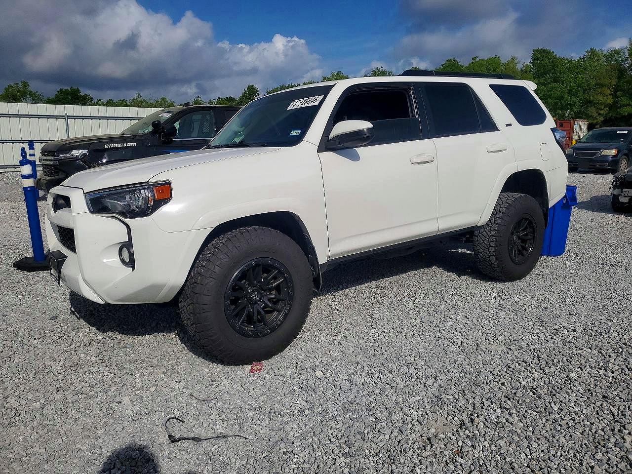 2018 TOYOTA 4RUNNER SR5