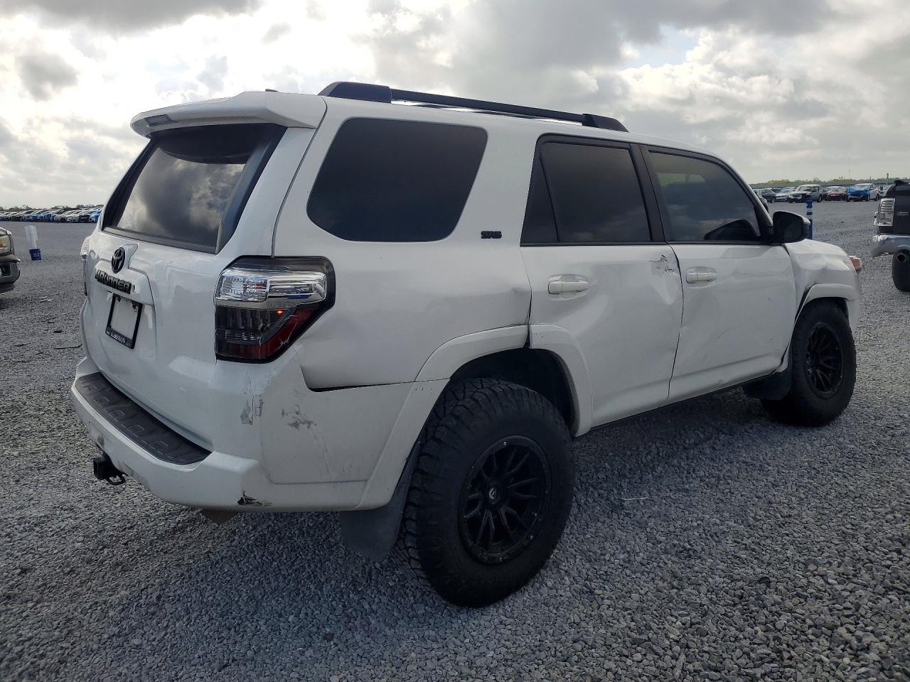 2018 TOYOTA 4RUNNER SR5 — снимка 3