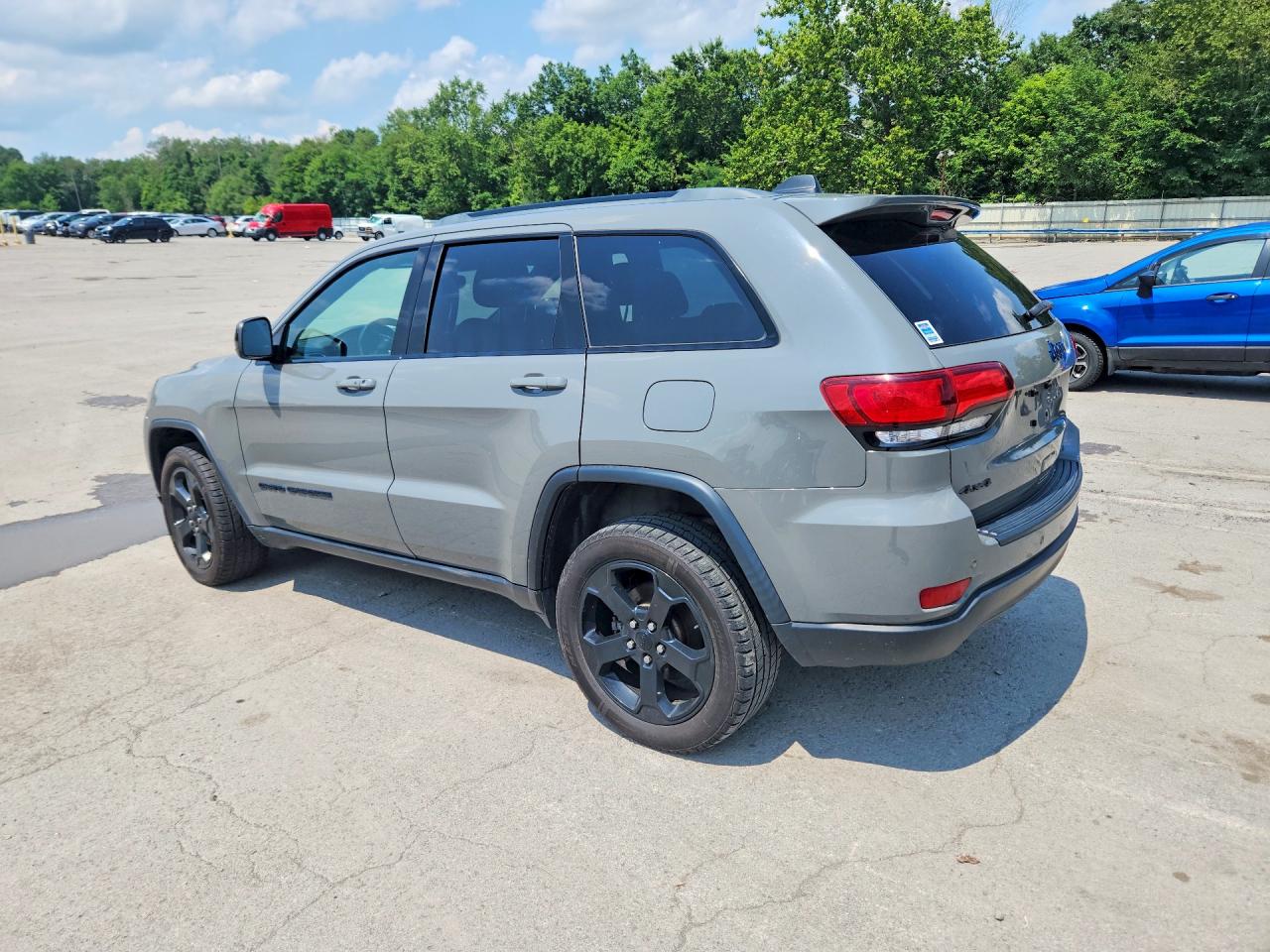 2019 JEEP GRAND CHEROKEE LAREDO — снимка 2