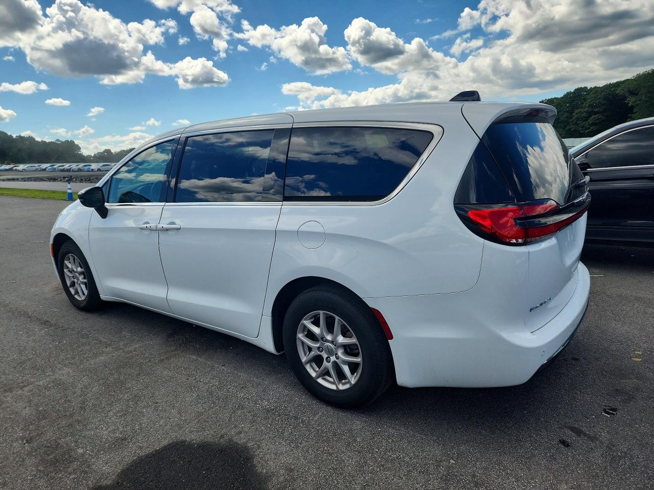 2025 CHRYSLER PACIFICA SELECT — снимка 2