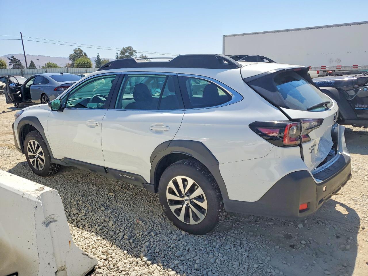 2025 SUBARU OUTBACK — снимка 2