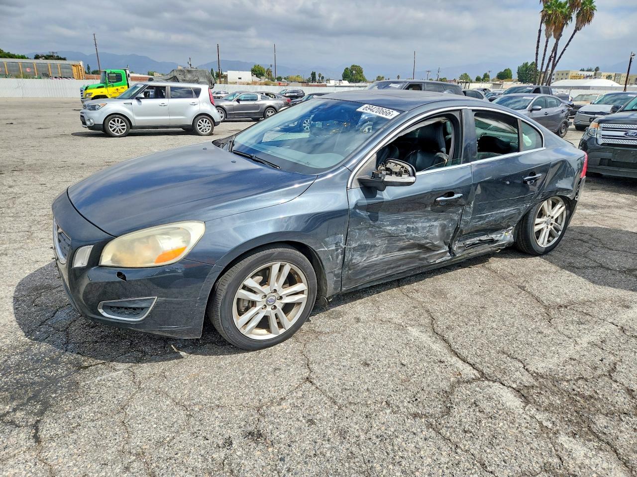 2013 VOLVO S60 T5