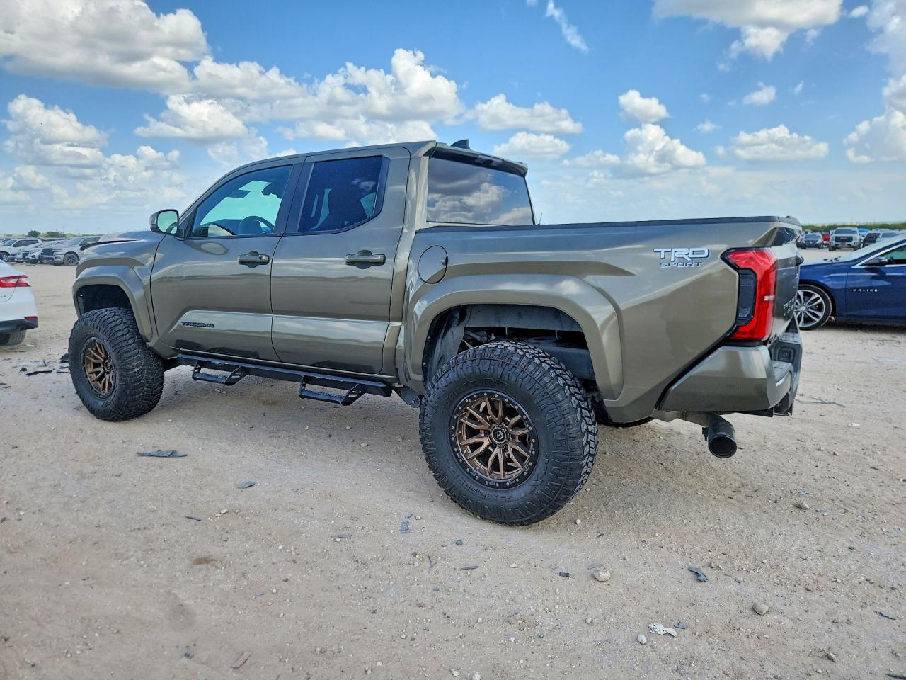 2025 TOYOTA TACOMA TRD SPORT — снимка 2