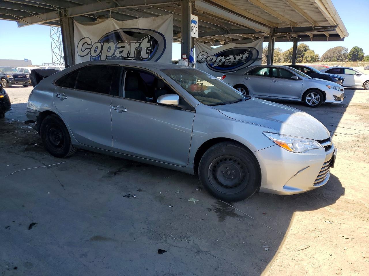 2017 TOYOTA CAMRY LE — снимка 4