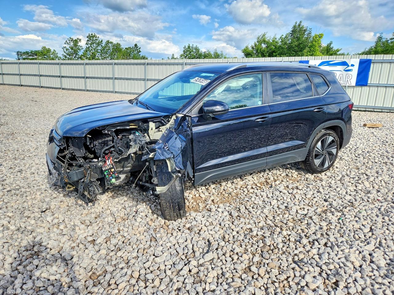 2025 VOLKSWAGEN TAOS SE