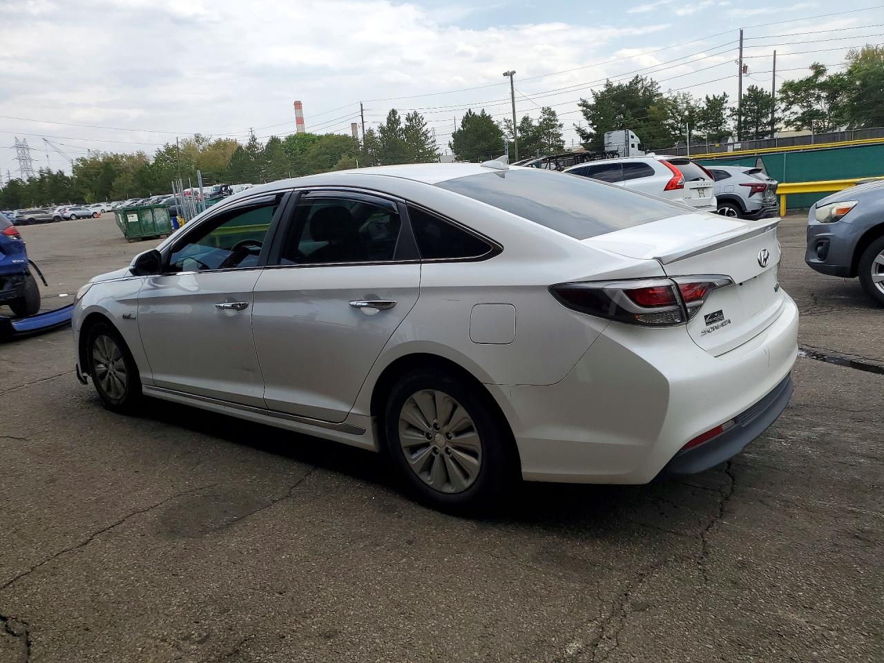 2017 HYUNDAI SONATA HYBRID SE — снимка 2