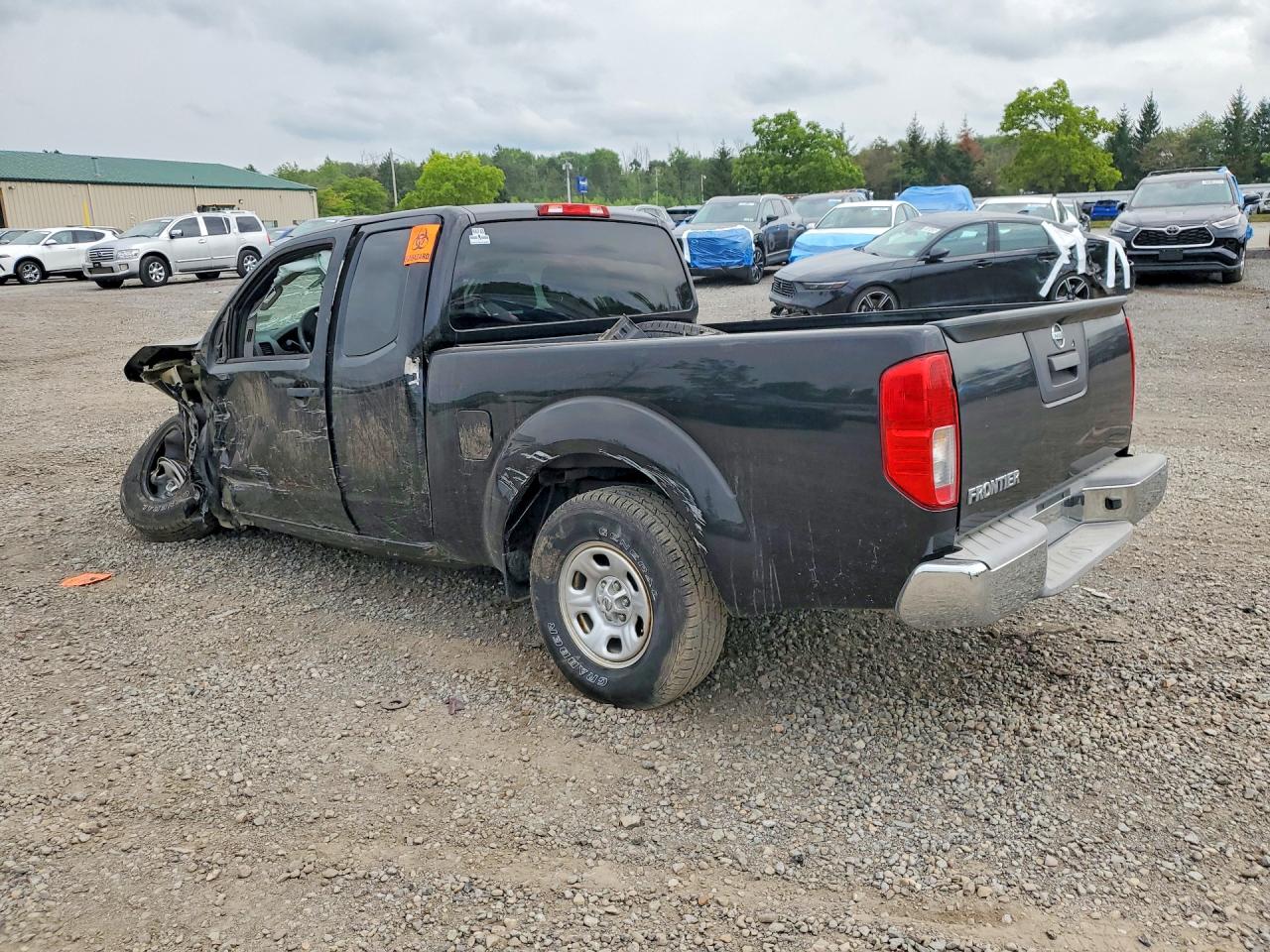 2015 NISSAN FRONTIER S — снимка 2