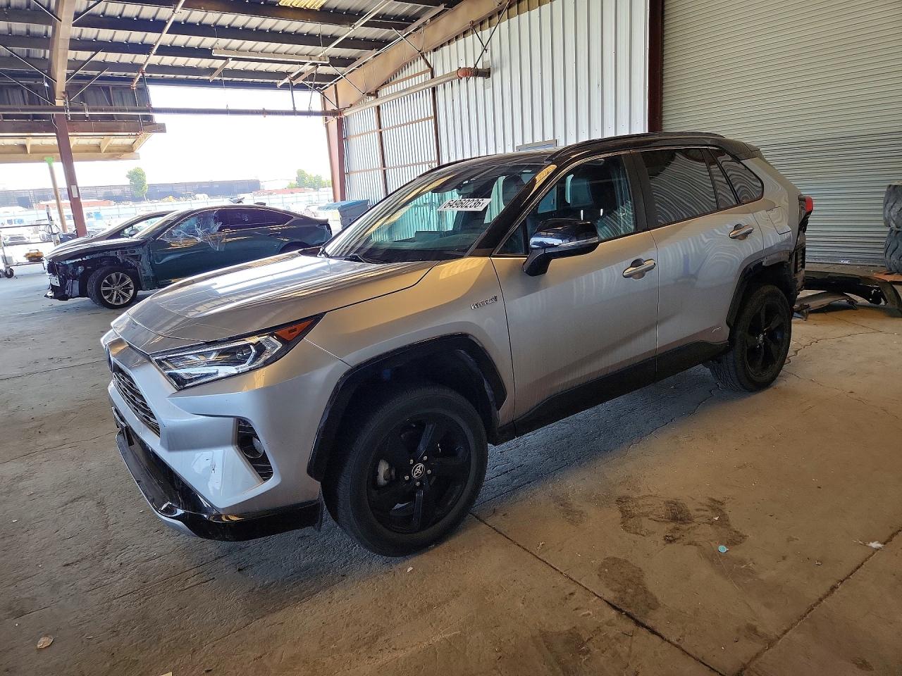 2021 TOYOTA RAV4 XSE