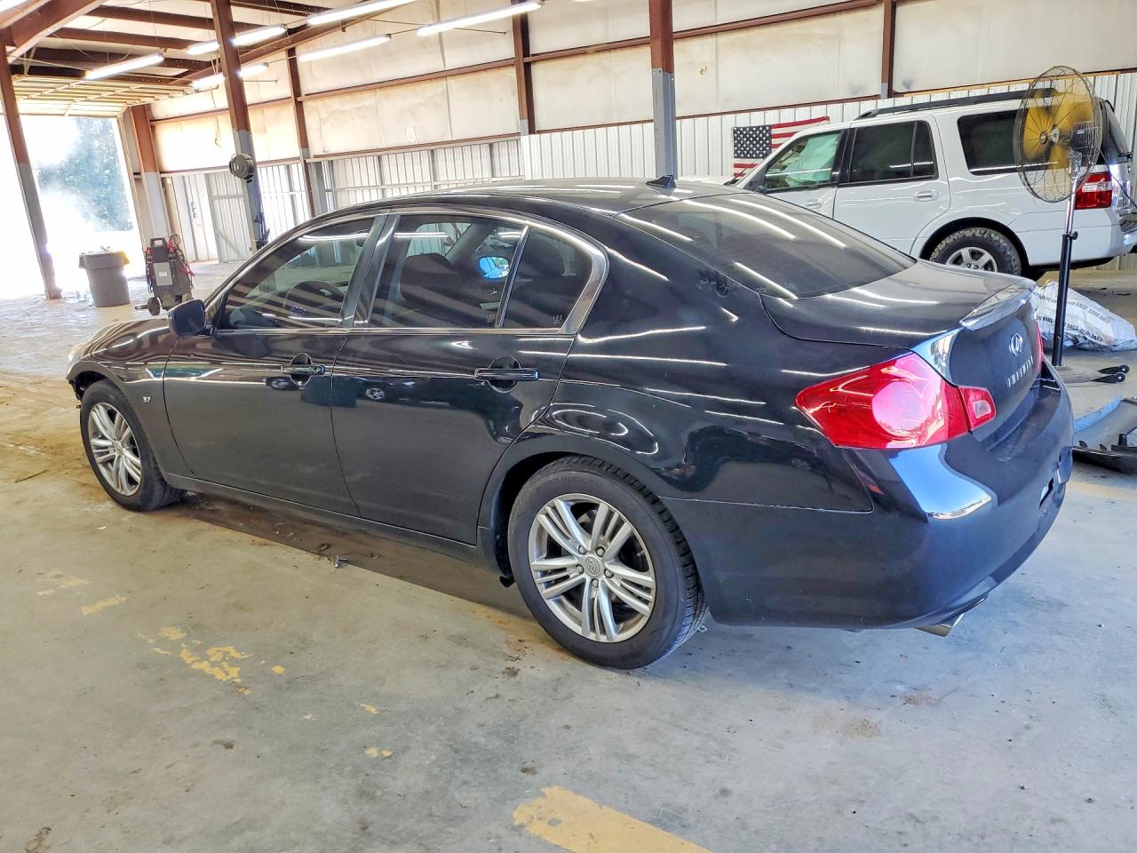 2015 INFINITI Q40 BASE — снимка 2