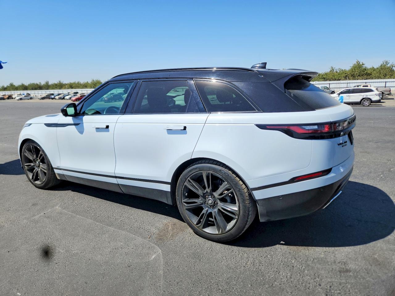 2019 LAND ROVER RANGE ROVER VELAR R-DYNAMIC HSE — снимка 2
