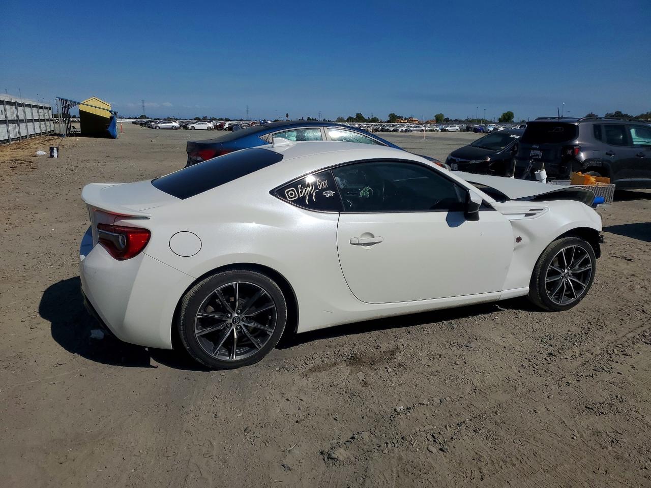 2017 TOYOTA 86 BASE — снимка 3