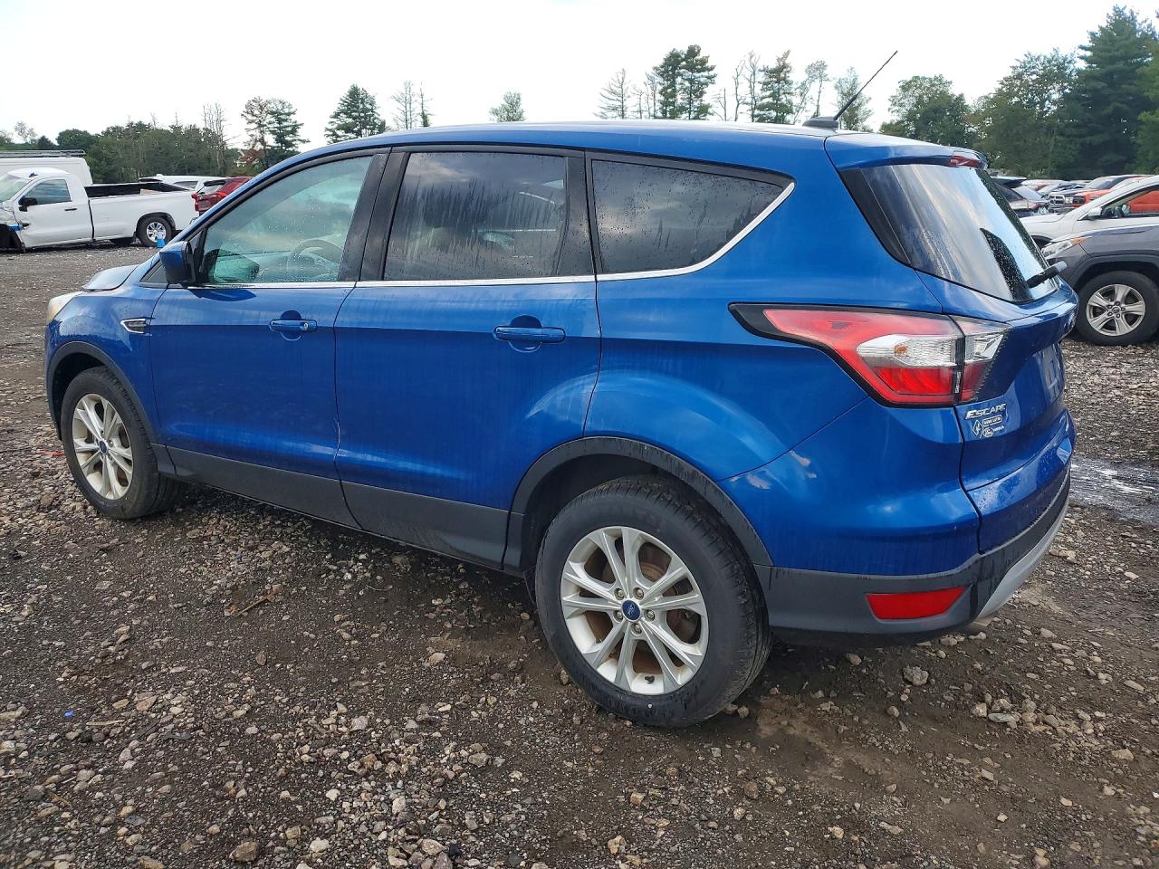 2017 FORD ESCAPE SE — снимка 2