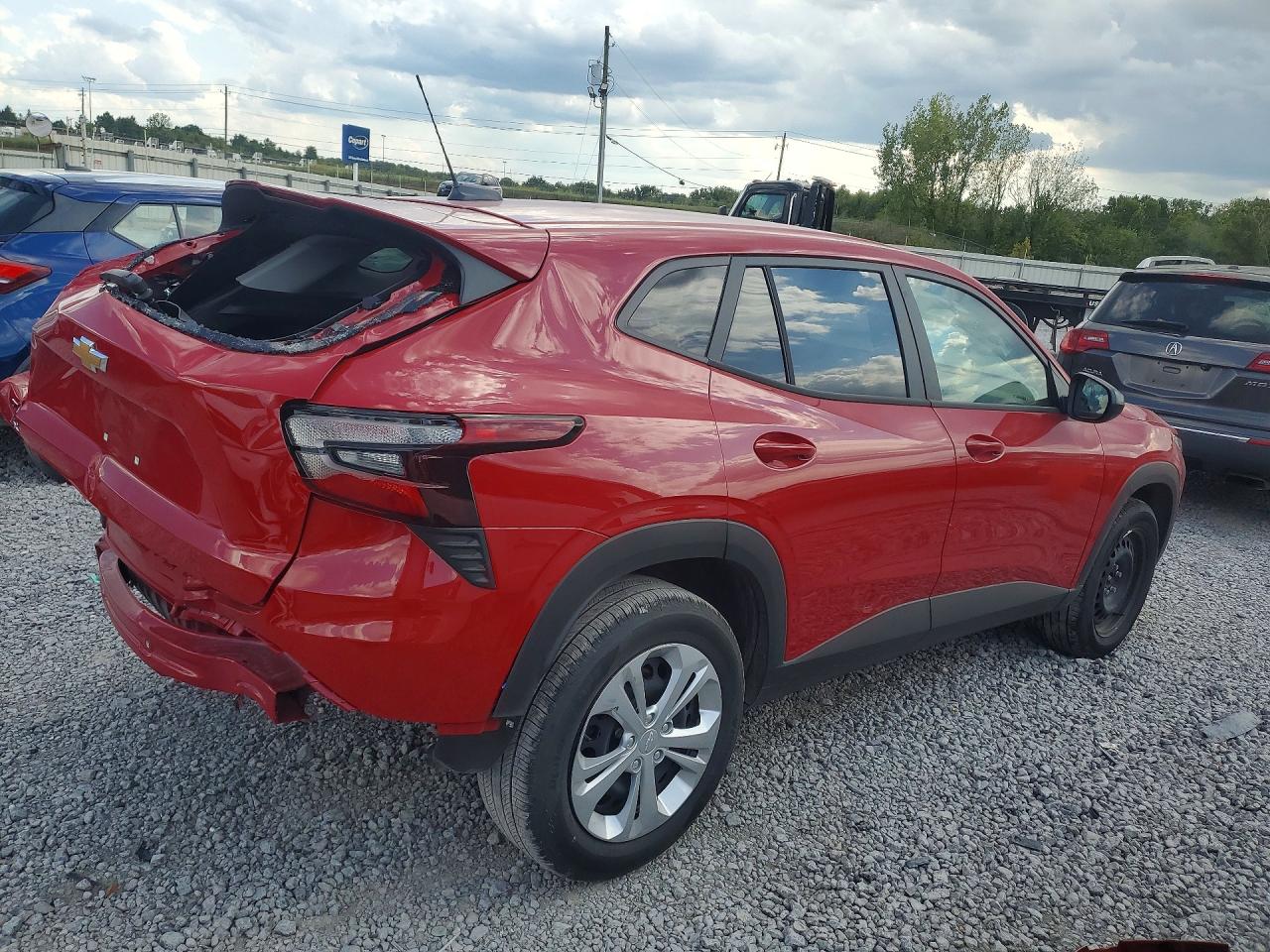 2026 CHEVROLET TRAX LS — снимка 3