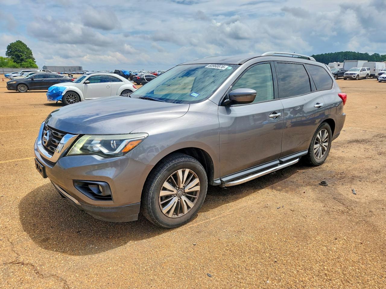 2018 NISSAN PATHFINDER SV