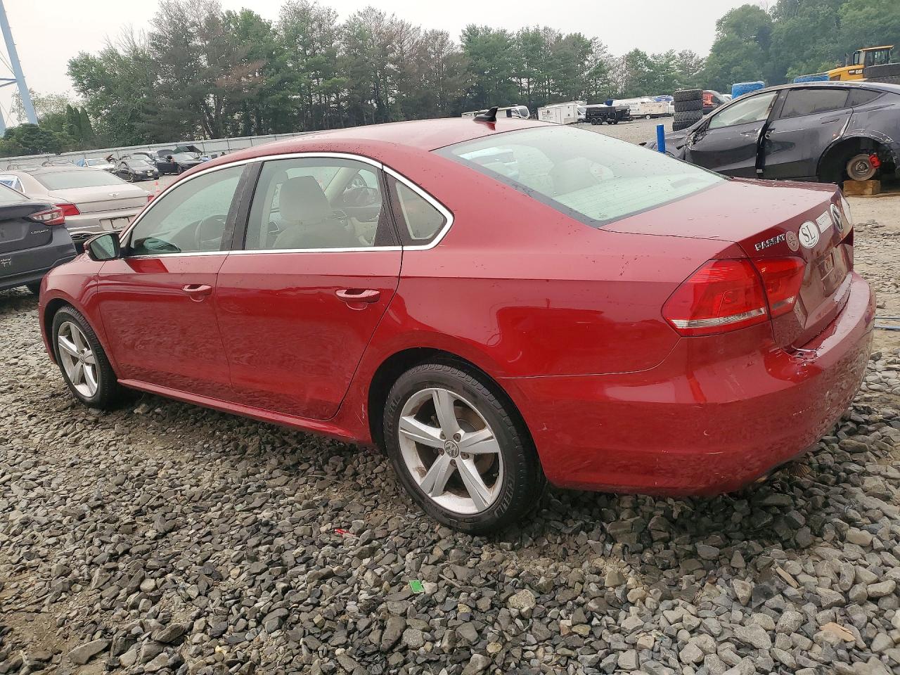2015 VOLKSWAGEN PASSAT S — снимка 2