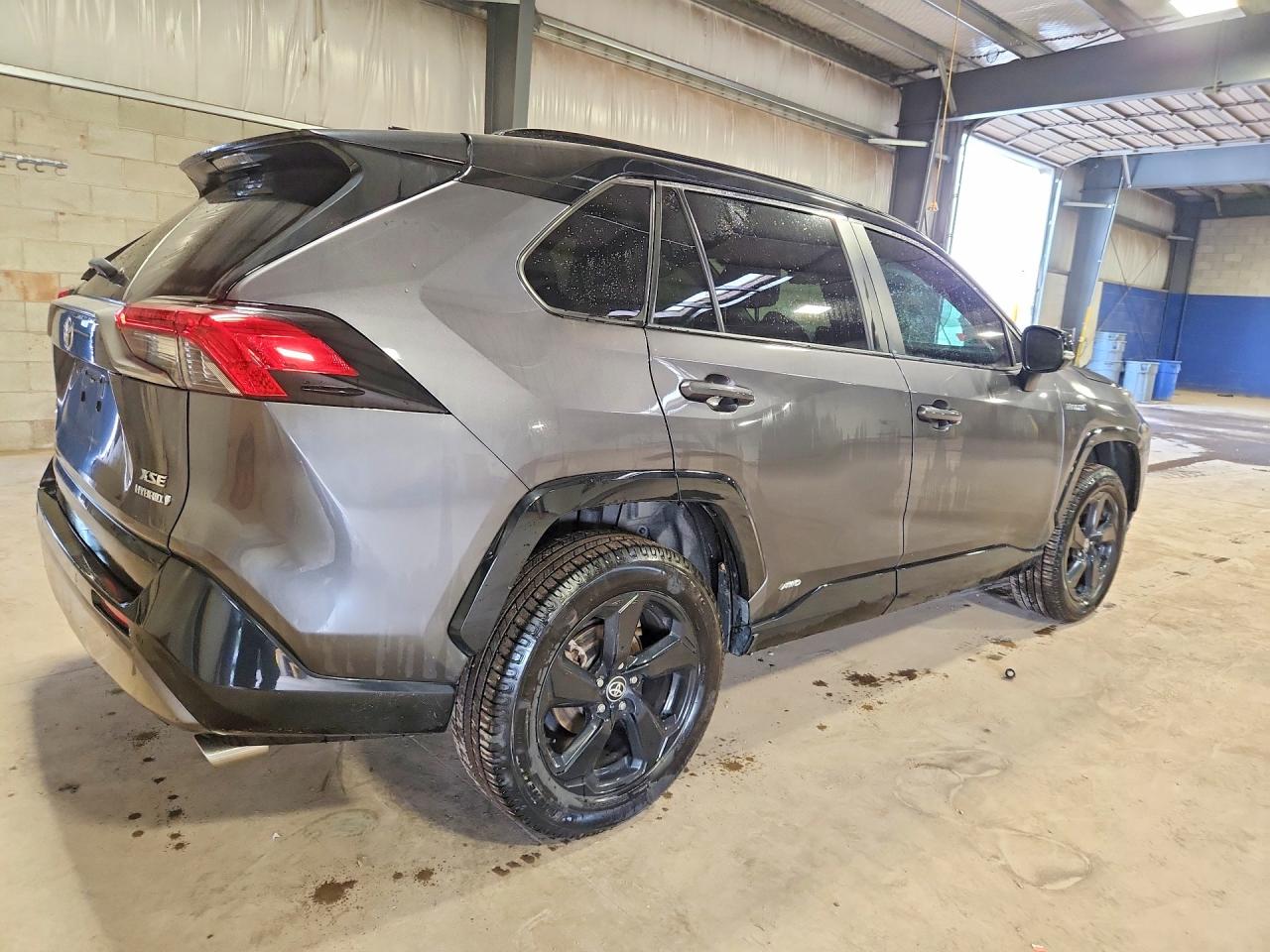 2021 TOYOTA RAV4 XSE — снимка 3