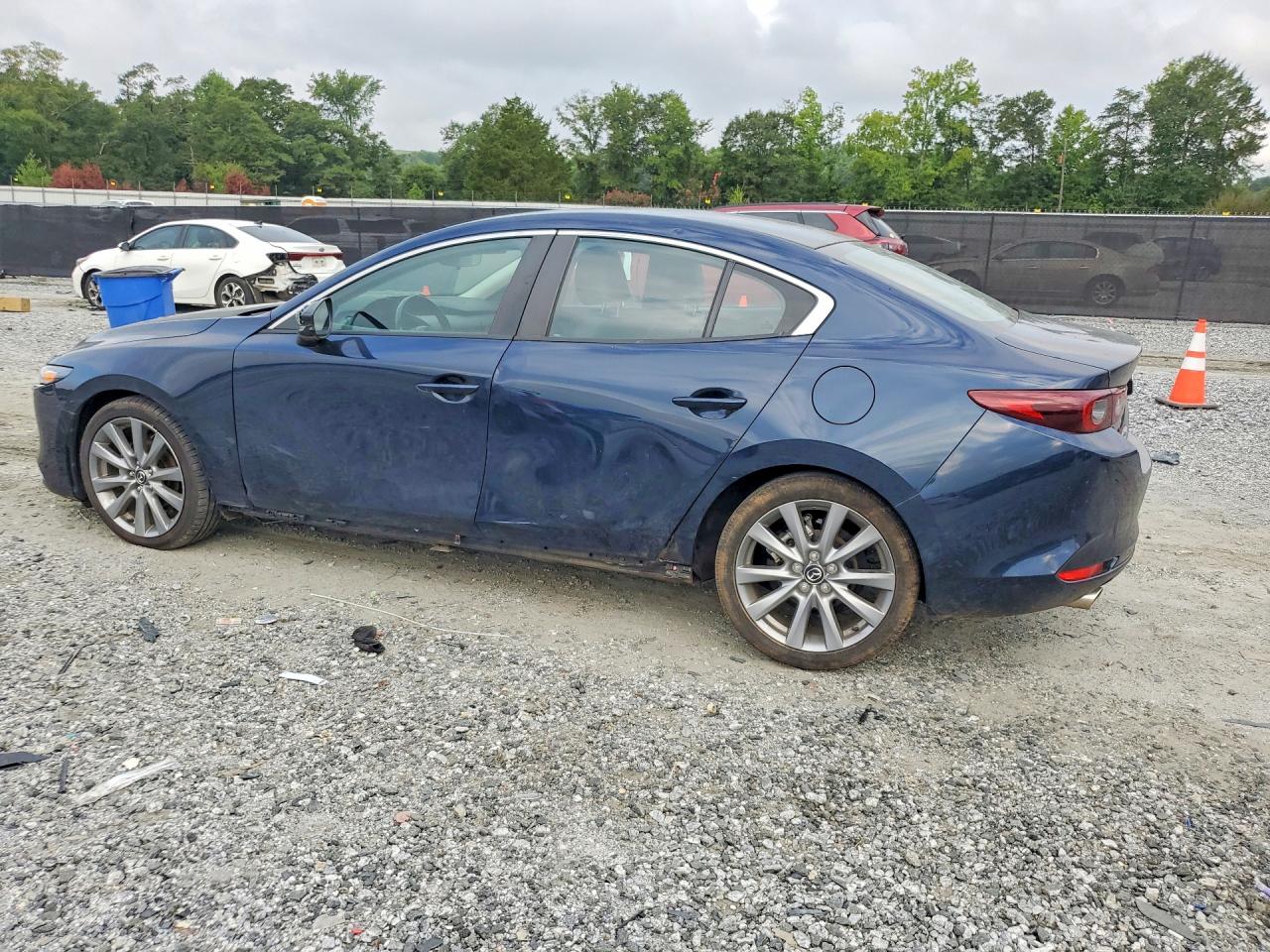 2023 MAZDA 3 SELECT — снимка 2