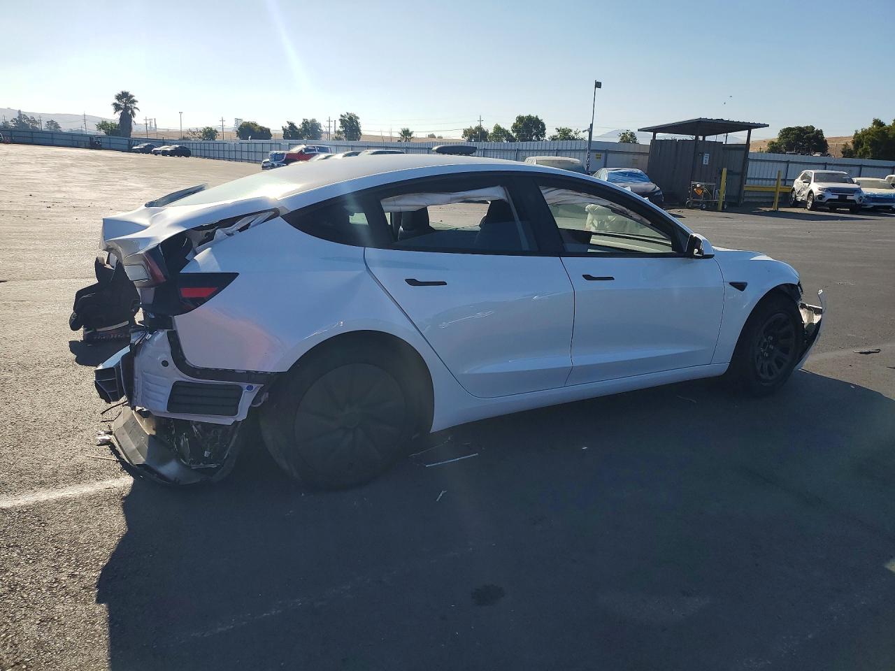 2026 TESLA MODEL 3 — снимка 3