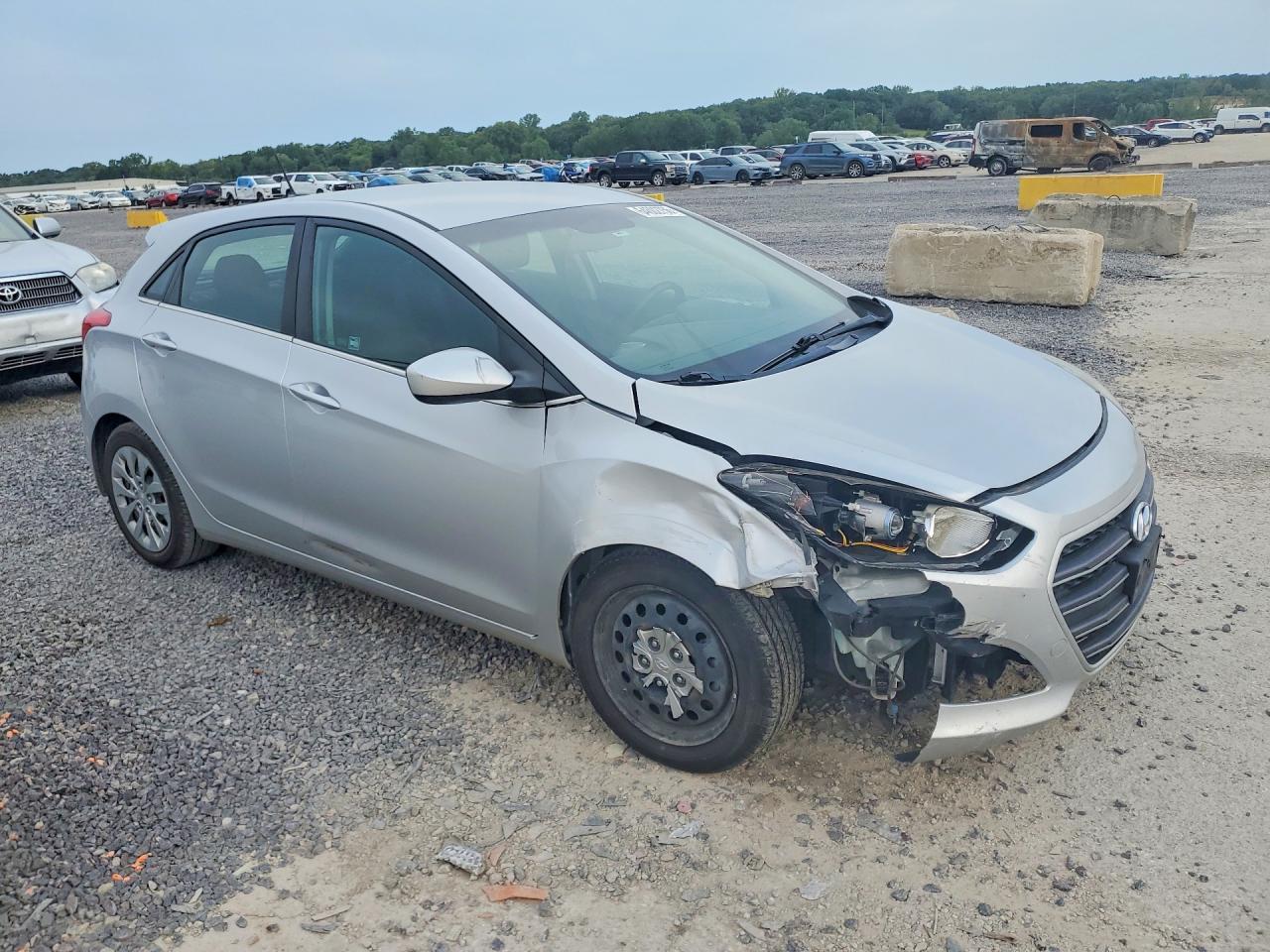 2017 HYUNDAI ELANTRA GT BASE — снимка 4