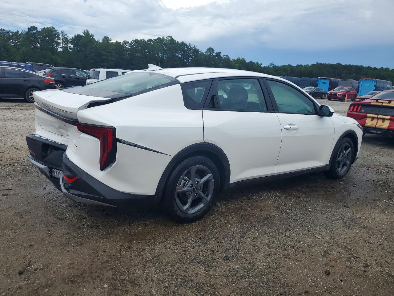 2026 KIA K4 LXS — снимка 3