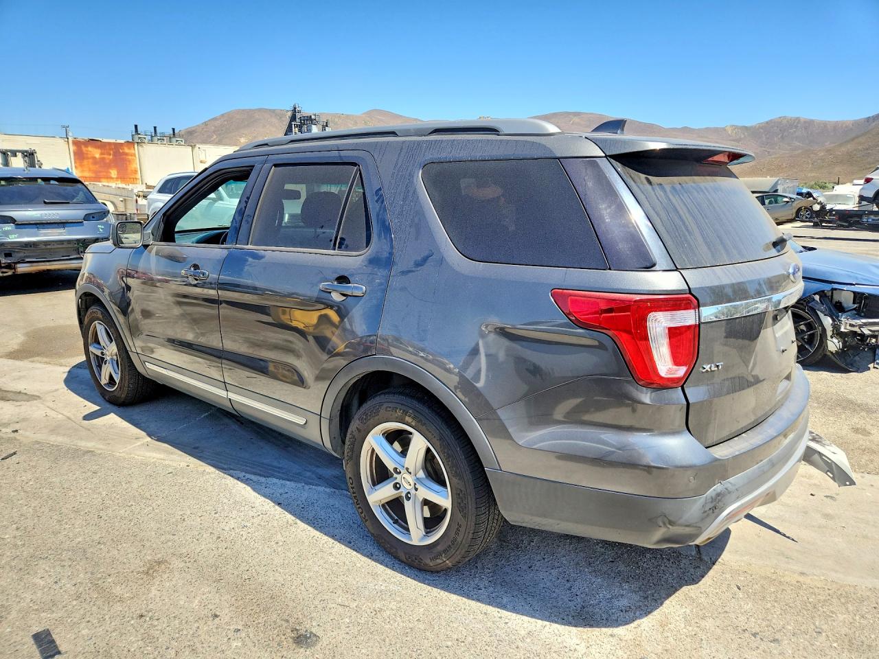2016 FORD EXPLORER XLT — снимка 2