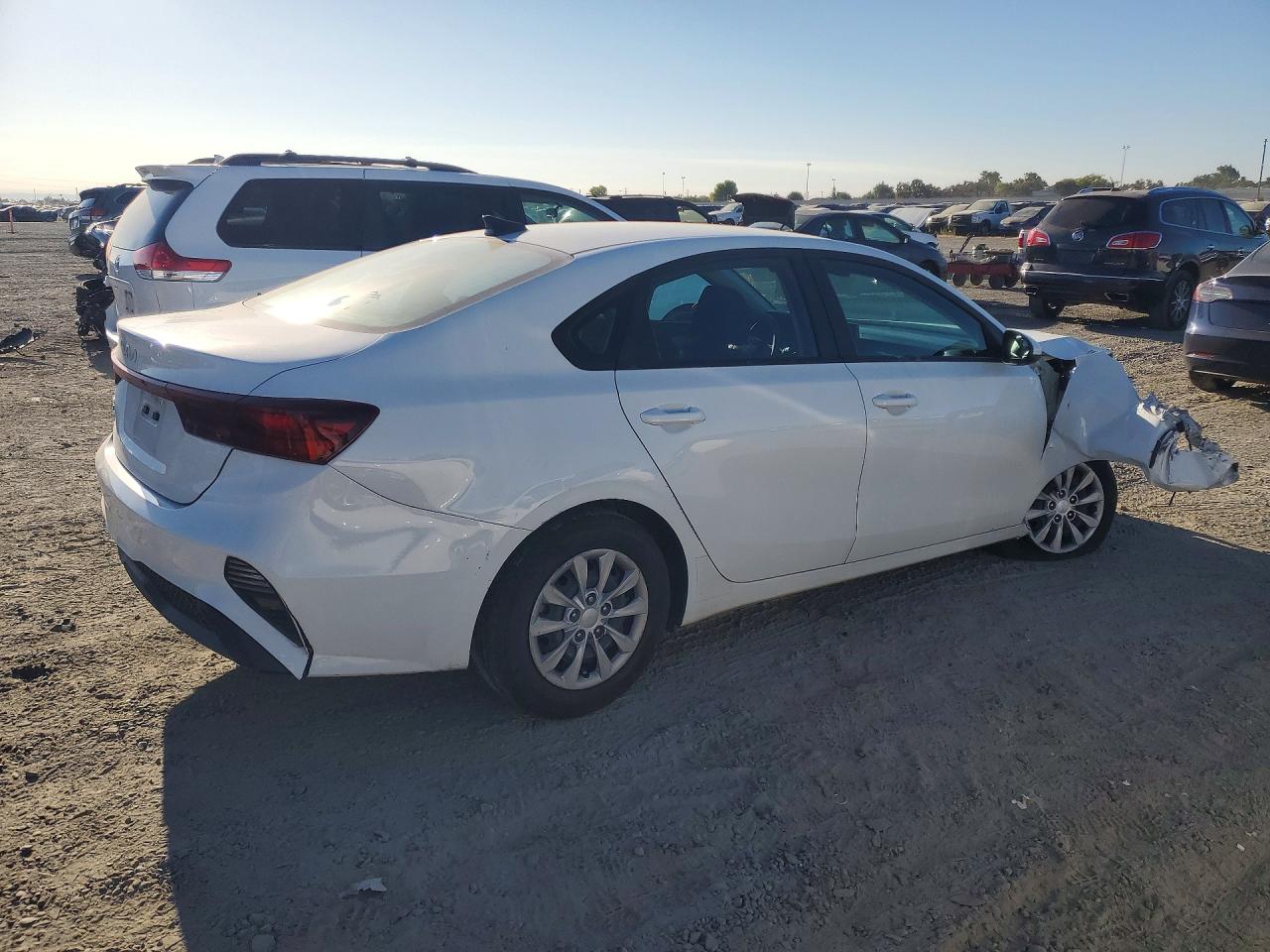 2023 KIA FORTE LX — снимка 3