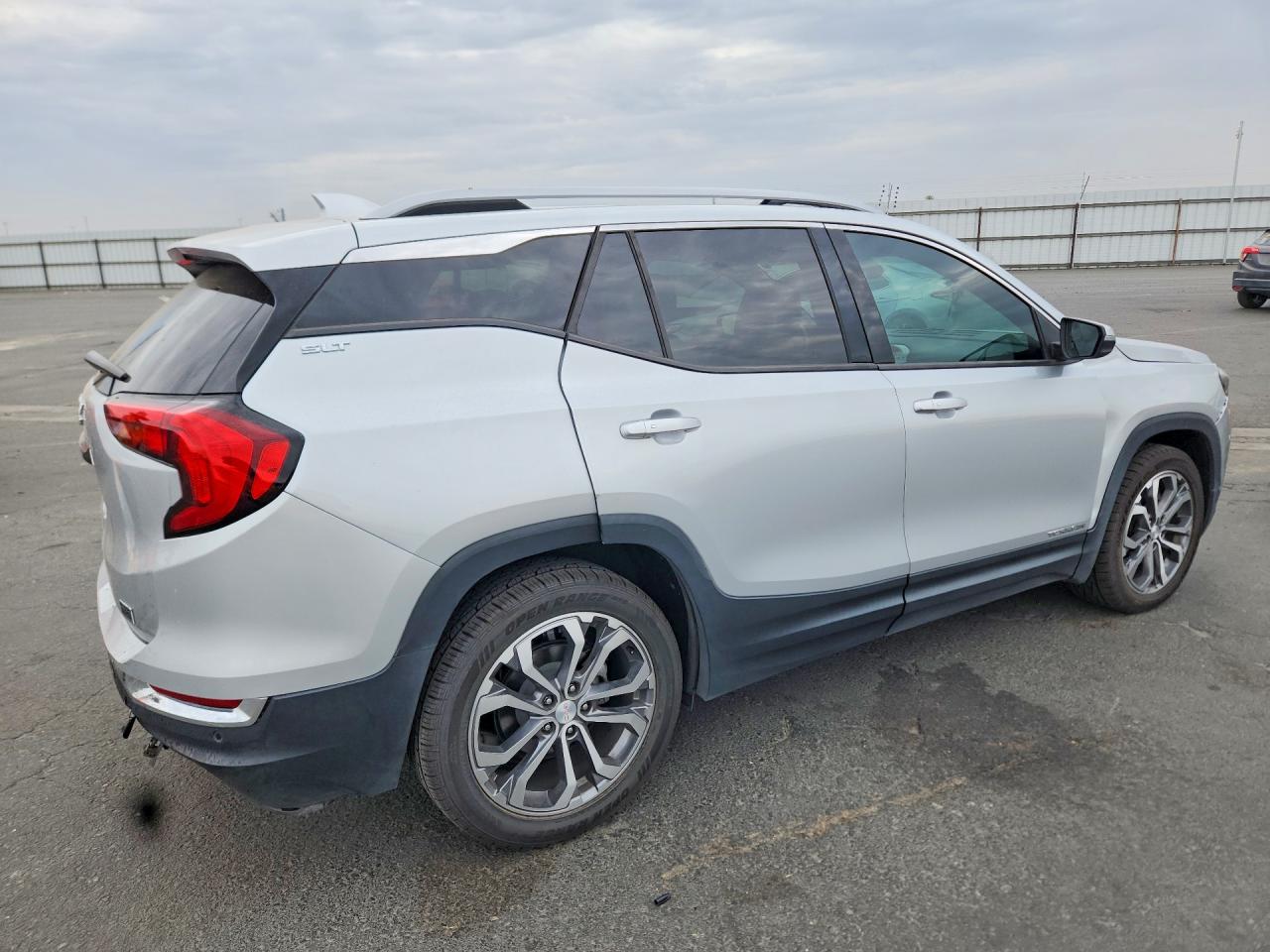 2020 GMC TERRAIN SLT — снимка 3