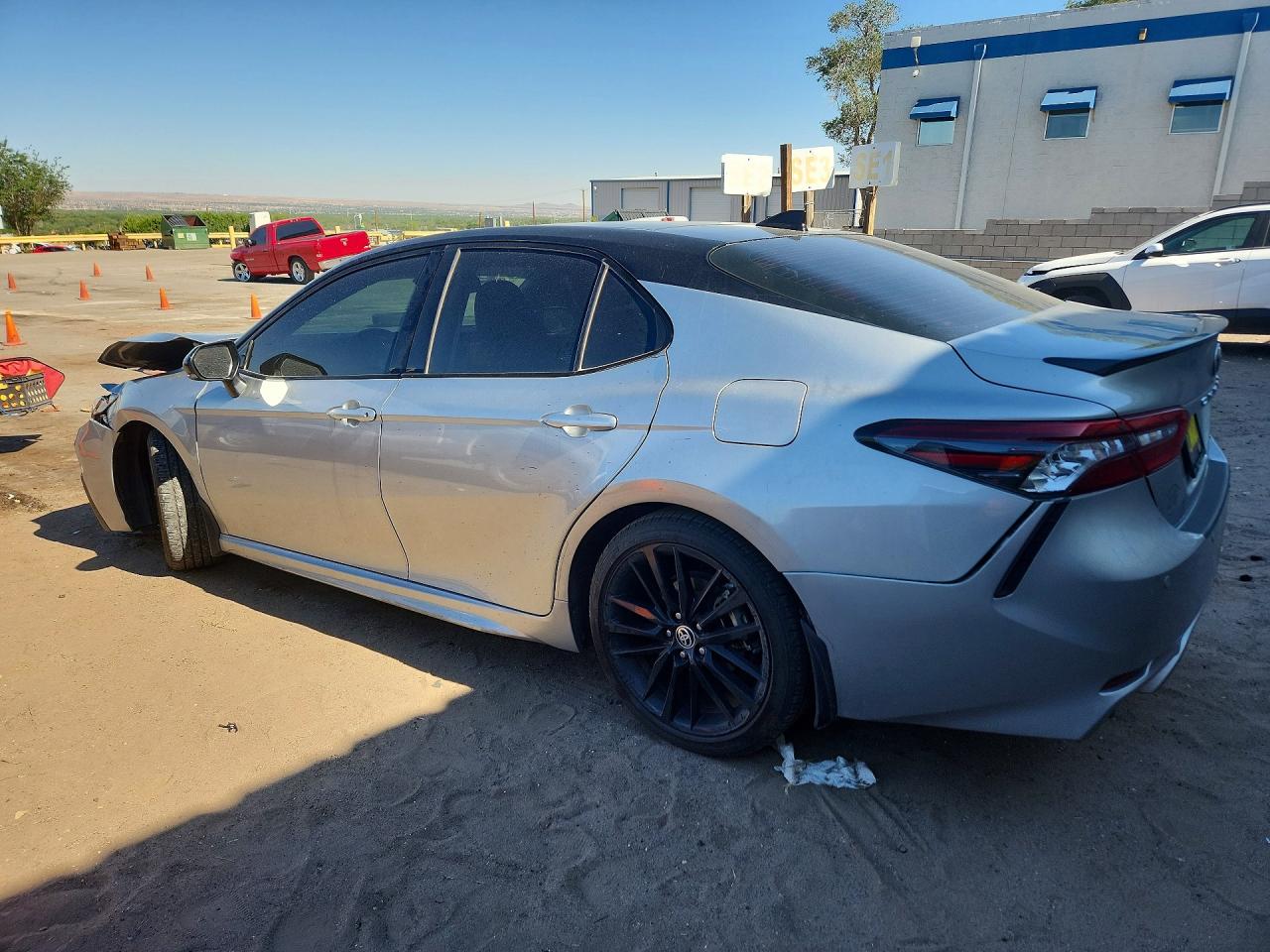 2023 TOYOTA CAMRY XSE V6 — снимка 2