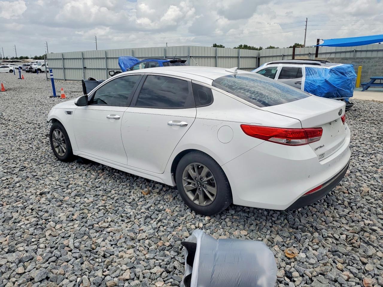 2016 KIA OPTIMA LX — снимка 2