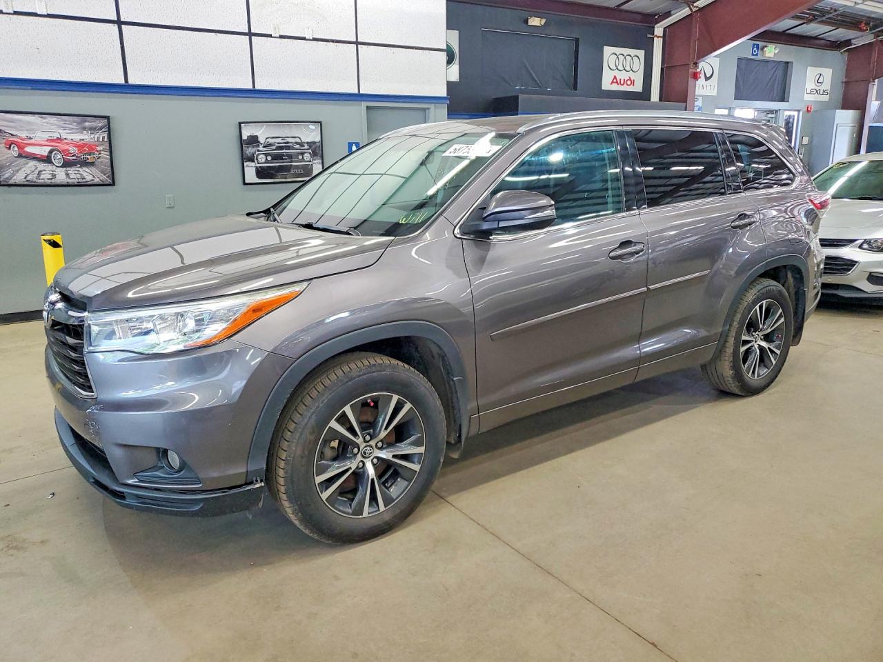 2016 TOYOTA HIGHLANDER XLE