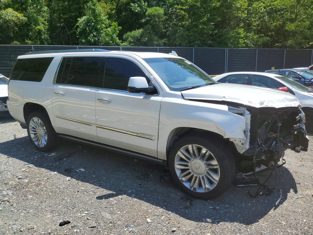 2017 CADILLAC ESCALADE ESV PLATINUM — снимка 4