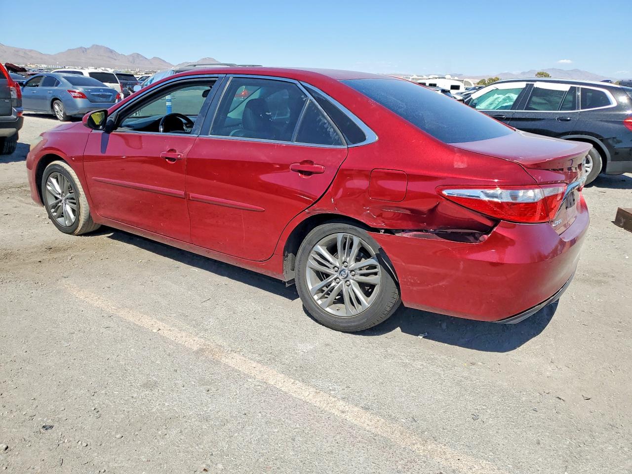 2017 TOYOTA CAMRY SE — снимка 2