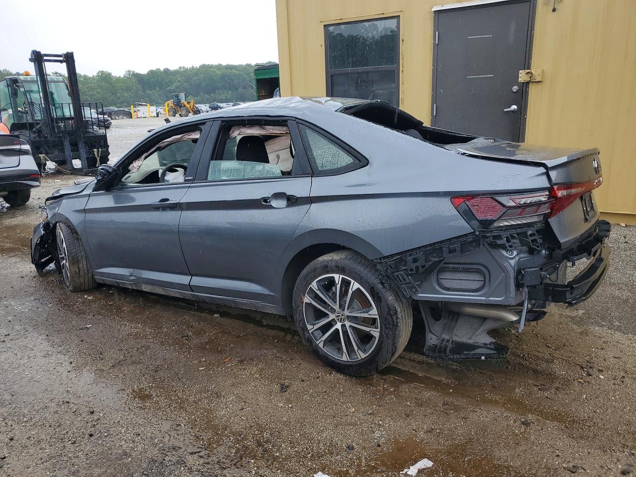 2025 VOLKSWAGEN JETTA SPORT — снимка 2