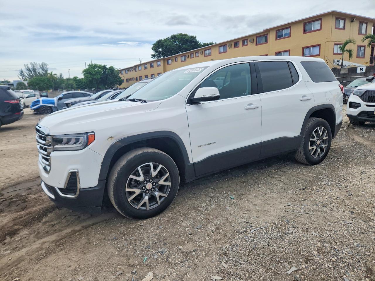 2023 GMC ACADIA SLE
