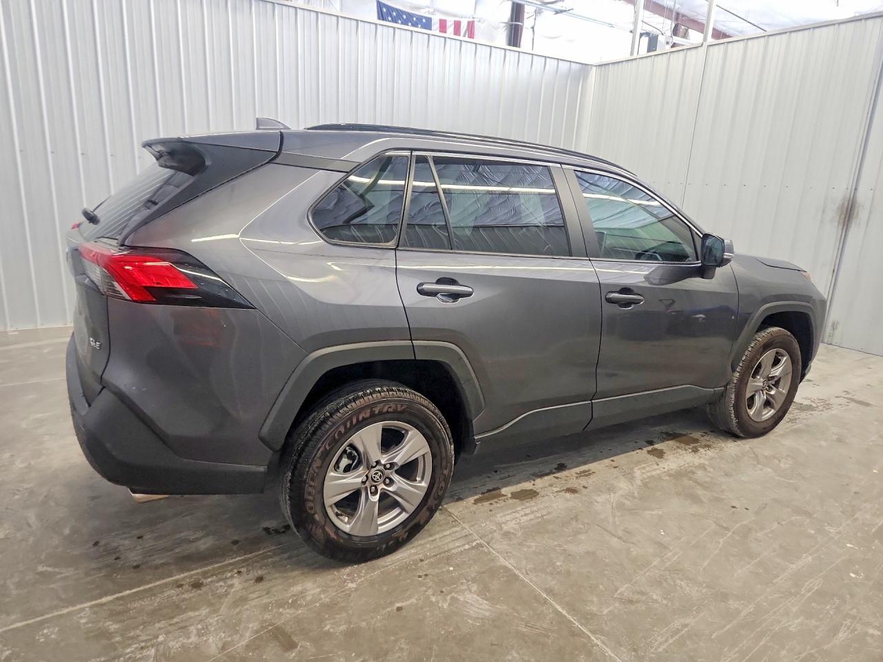 2023 TOYOTA RAV4 XLE — снимка 3