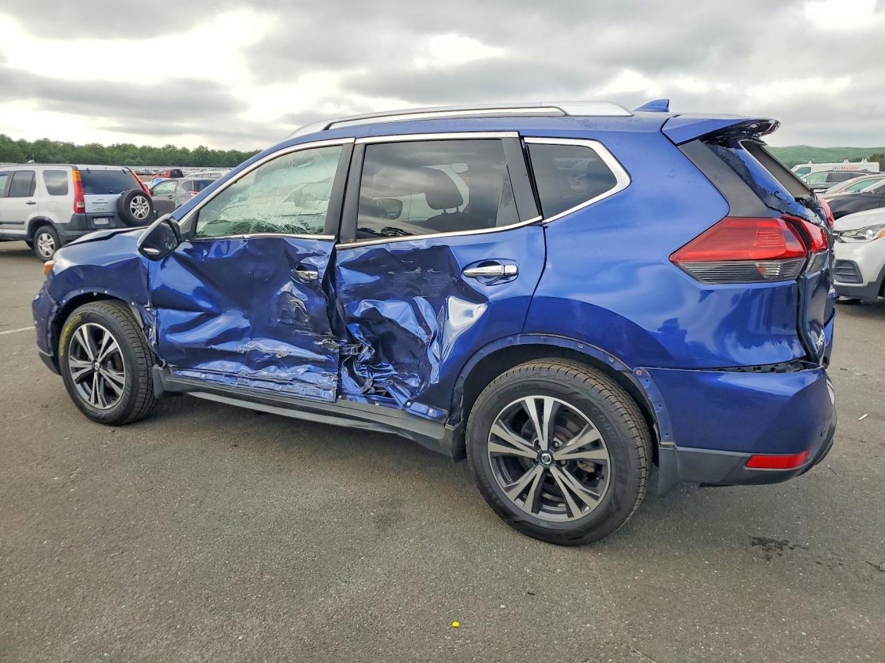 2019 NISSAN ROGUE SV — снимка 2