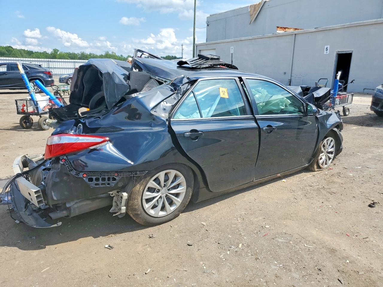 2015 TOYOTA CAMRY LE — снимка 3