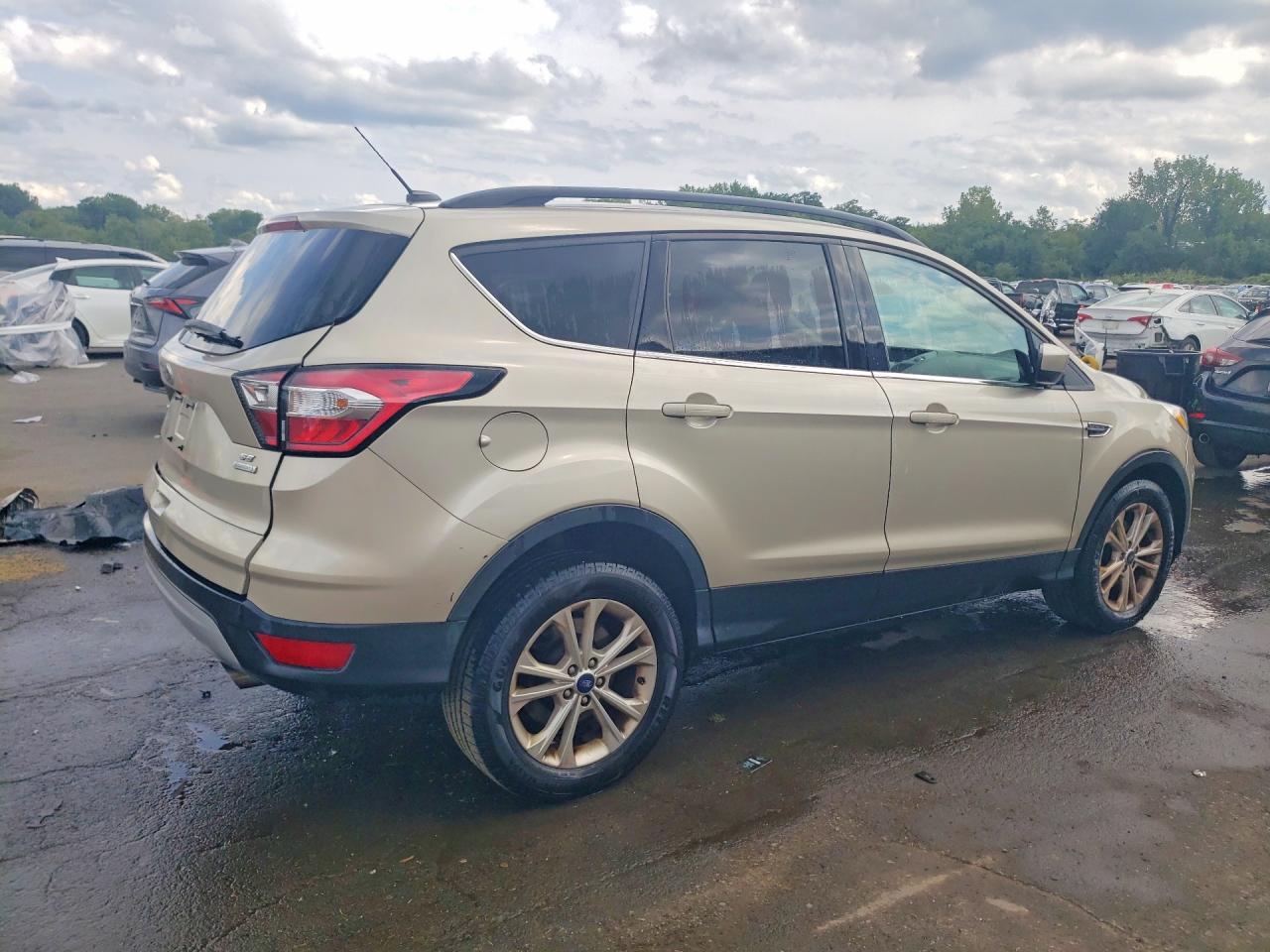 2018 FORD ESCAPE SE — снимка 3